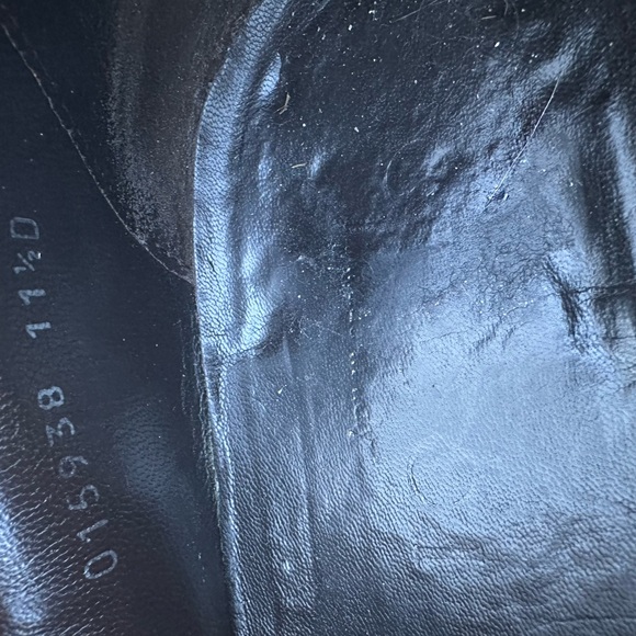 Gucci
 Leather Loafer - Picture 9 of 14